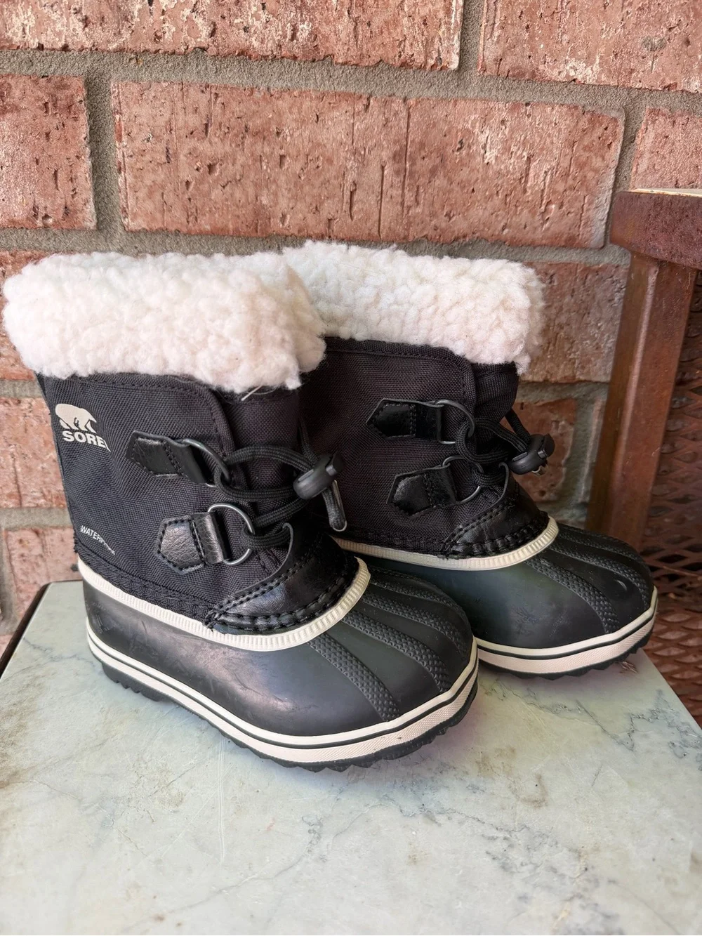 Sorel Kids Black & White Sherpa-Lined Rain Snow Boots